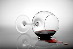 Omgevallen-wijnglas.jpg - 7.78 kb